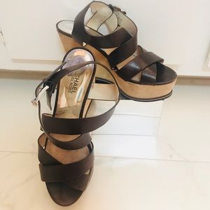 🔥MichaelKors✨8.5✨Wedge🔥Brown✨Leather💃🏻Suede